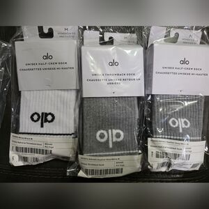 6ALO Yoga Unisex Gray and White Crew Sock Bundle